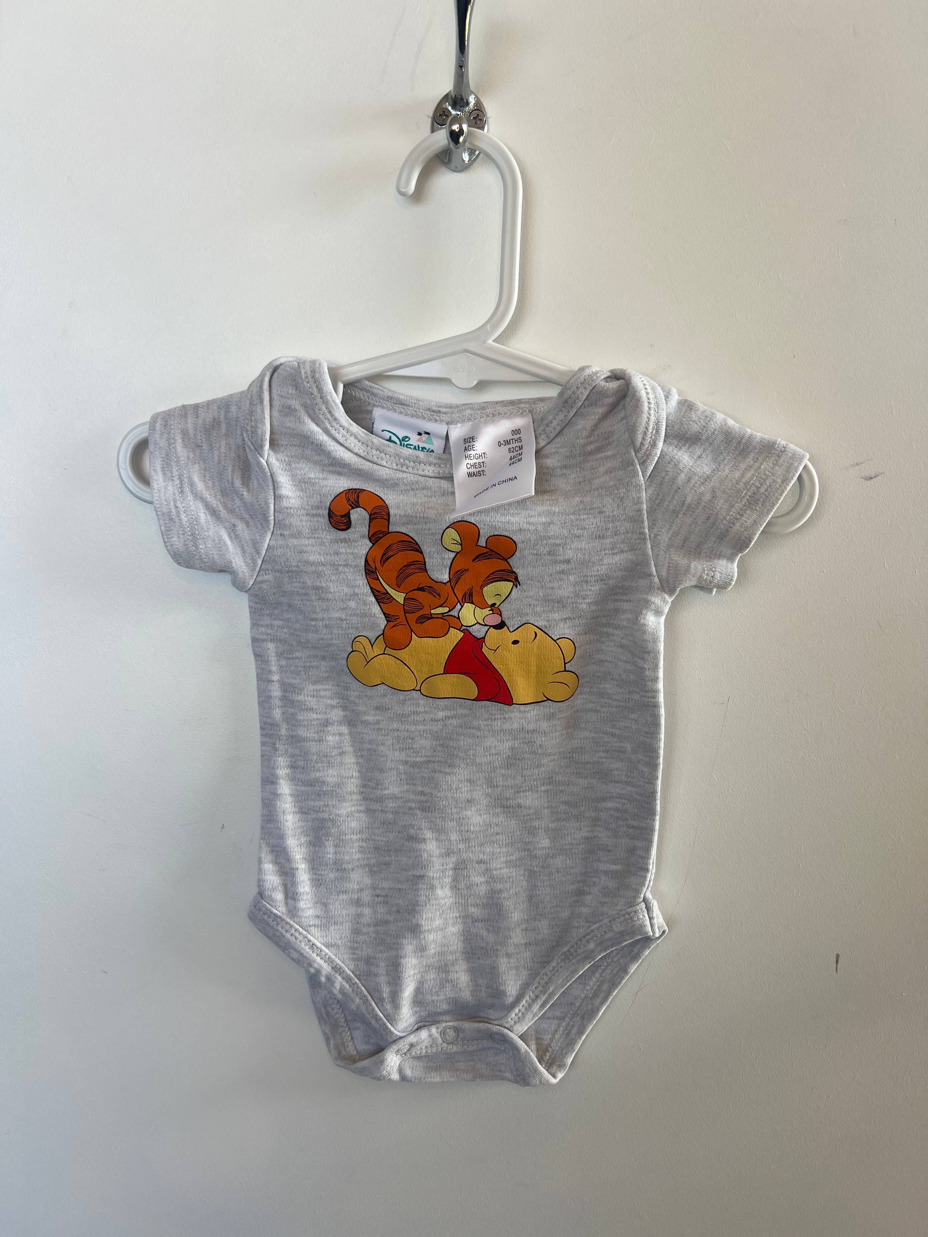 Disney (0-3m) Winnie-the-Pooh and Tigger Bodysuit