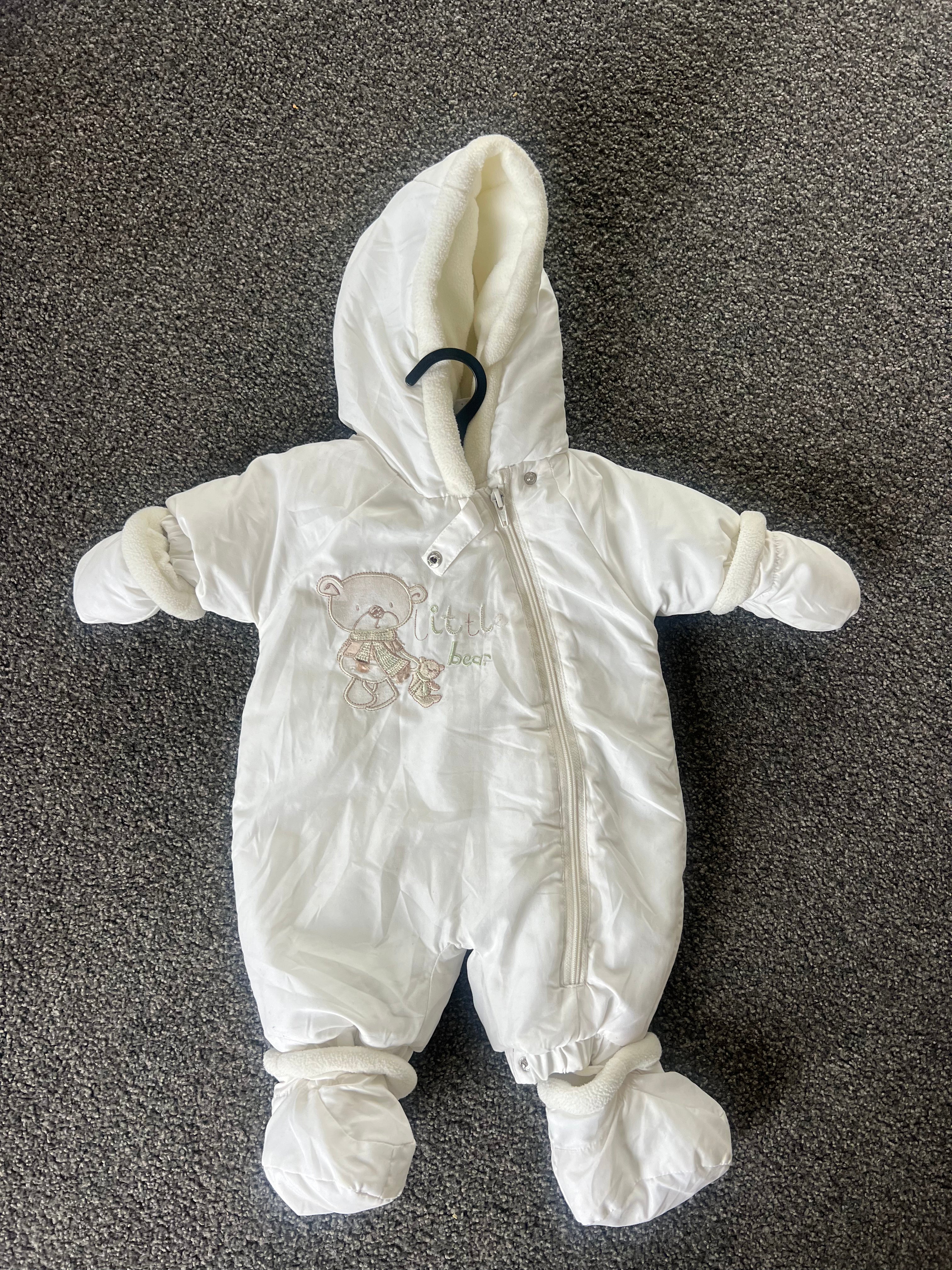 0-3m Winter Suit with removable booties and mittens