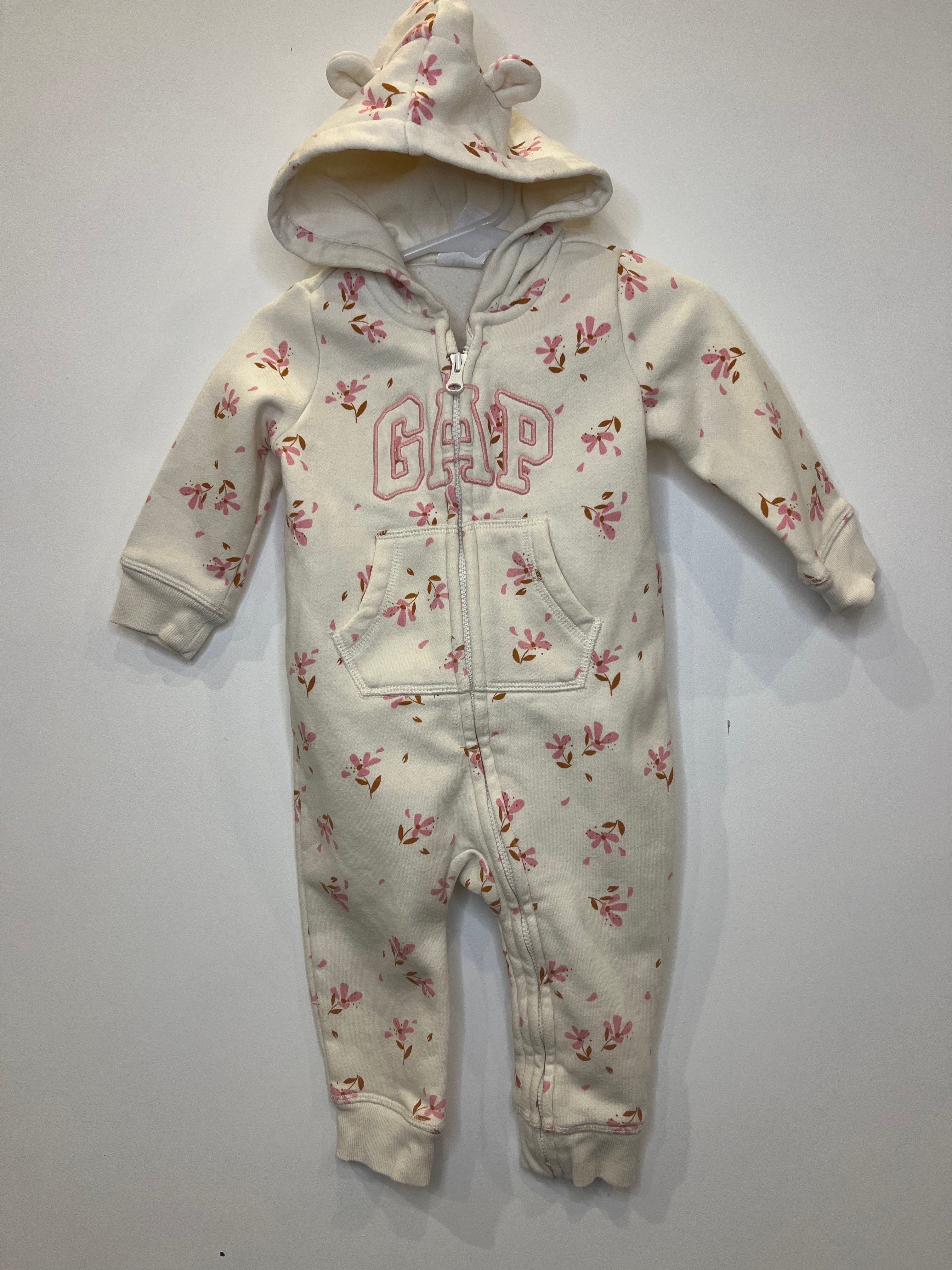 GAP (6-12m) Onesie