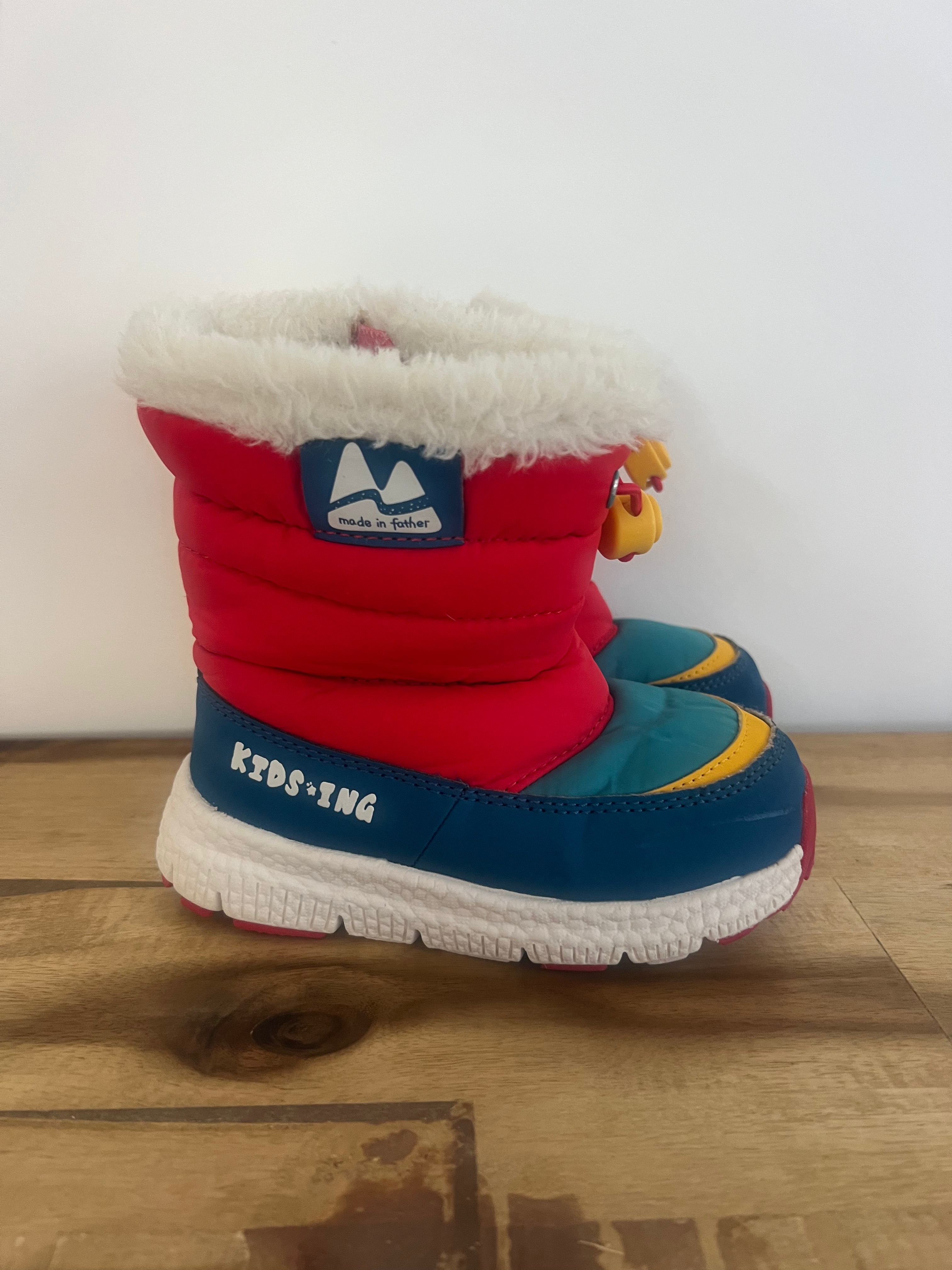 EU 26 Fleece Lined Winter Boots