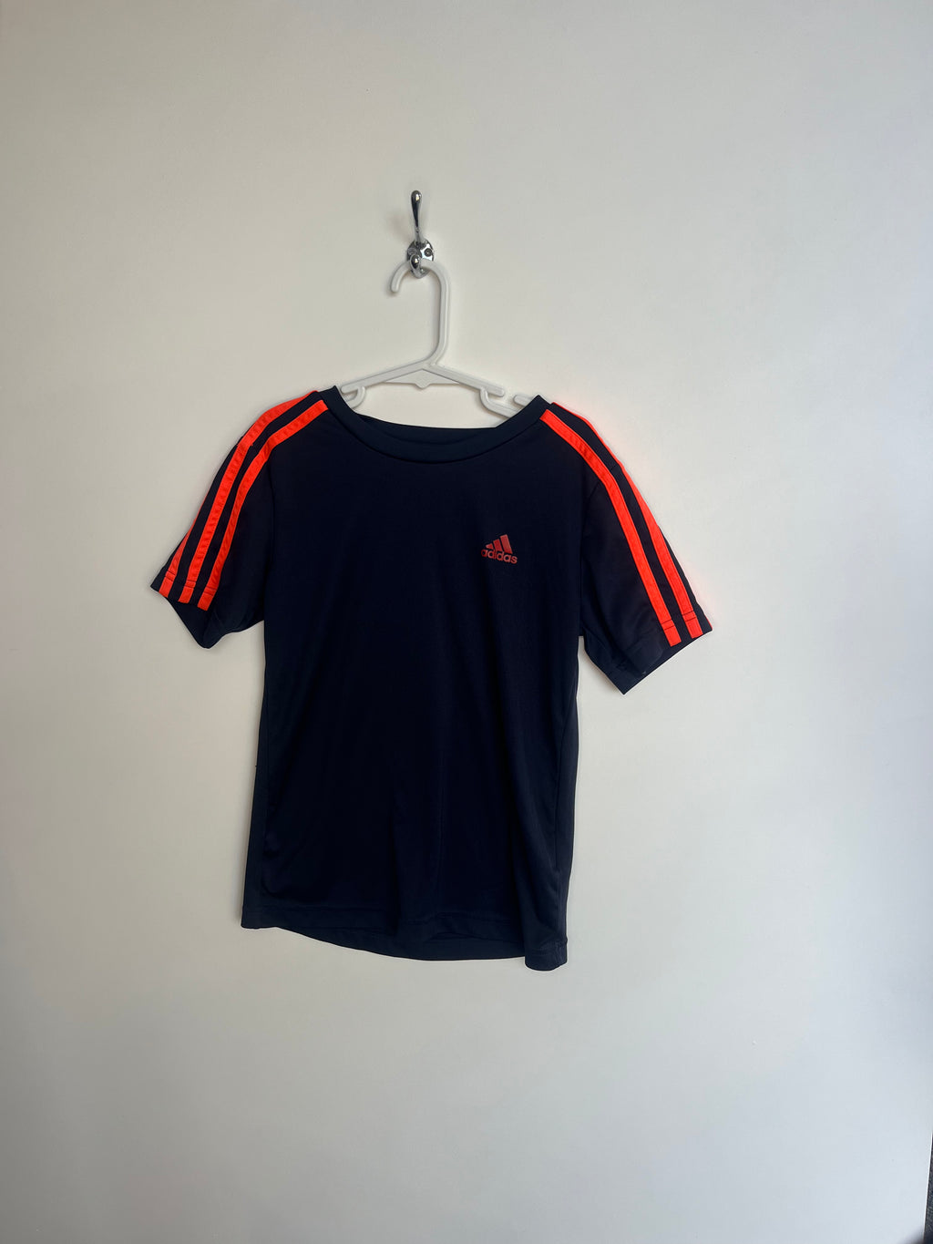 ADIDAS (8-9 years) T shirt