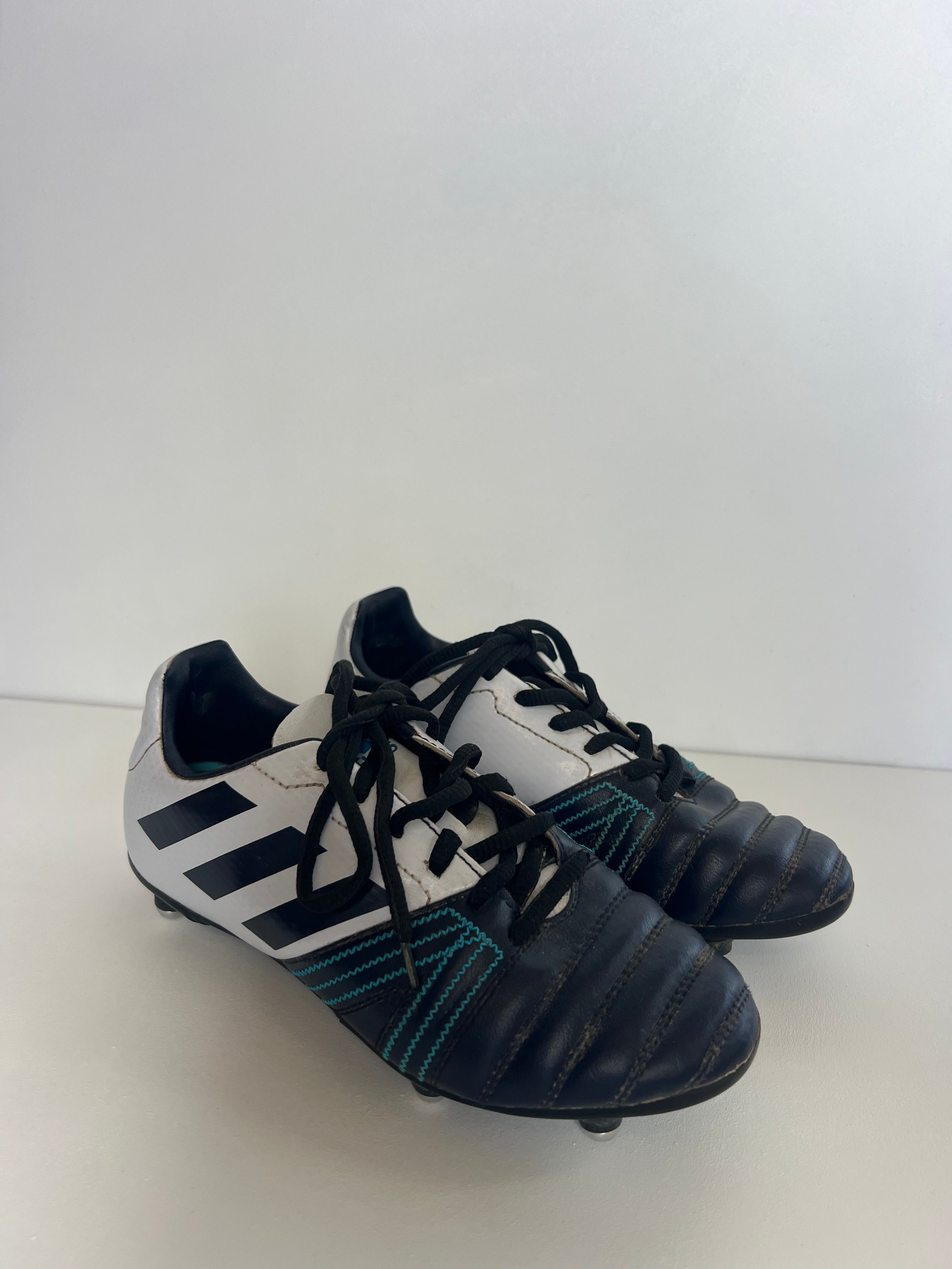 ADIDAS Soft Ground Rugby Boots (US3/UK2.5)