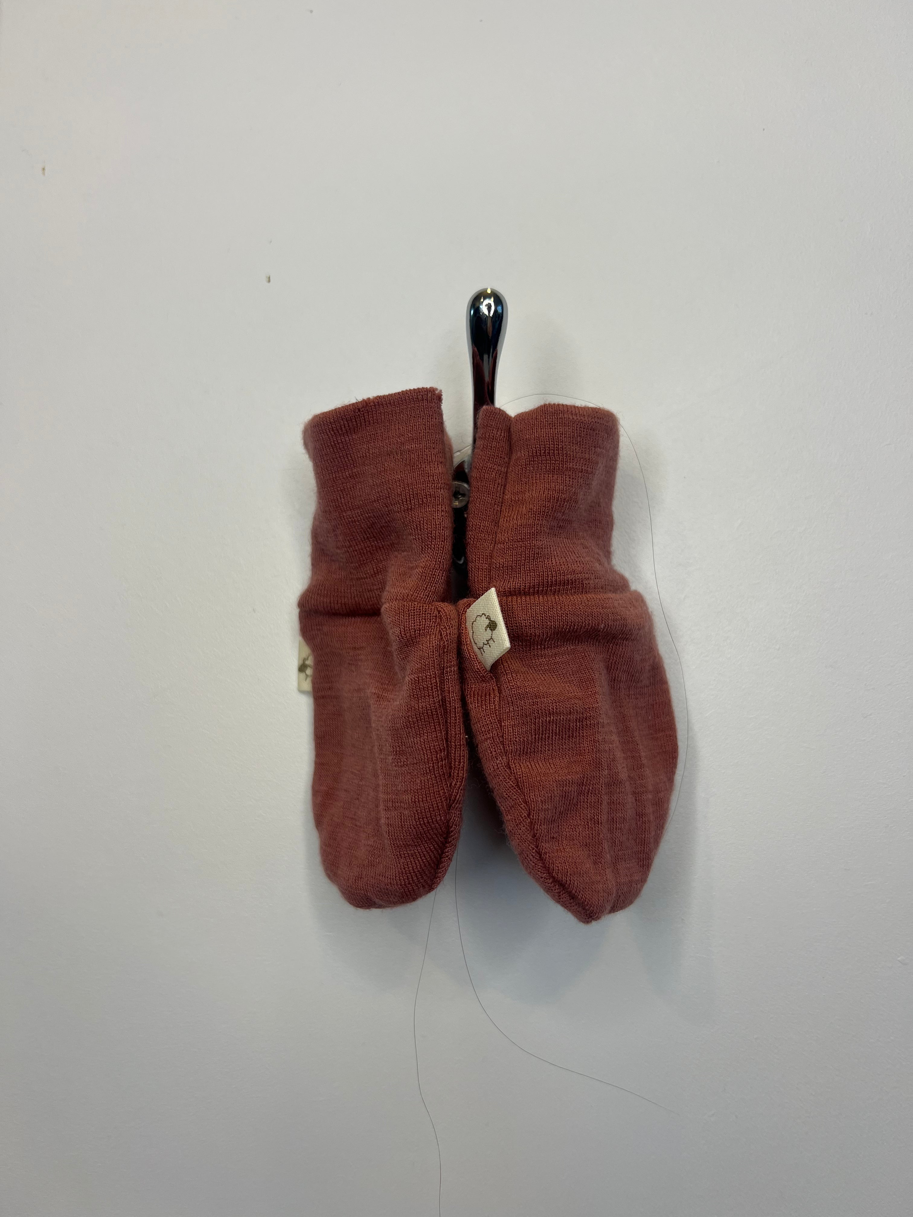 Nature Baby (newborn) Merino Mittens BNWT