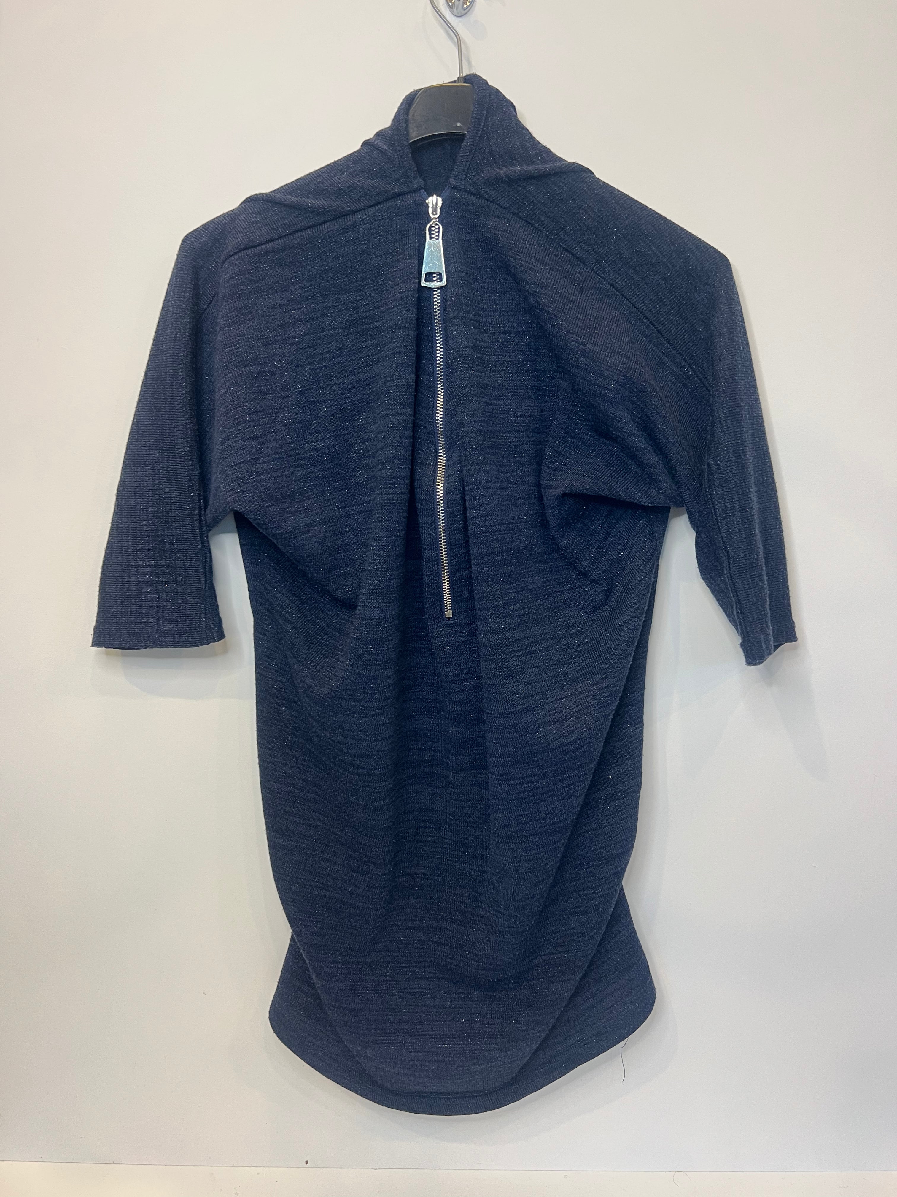 NEW LOOK MATERNITY & BREASTFEEDING TOP (Size Small)