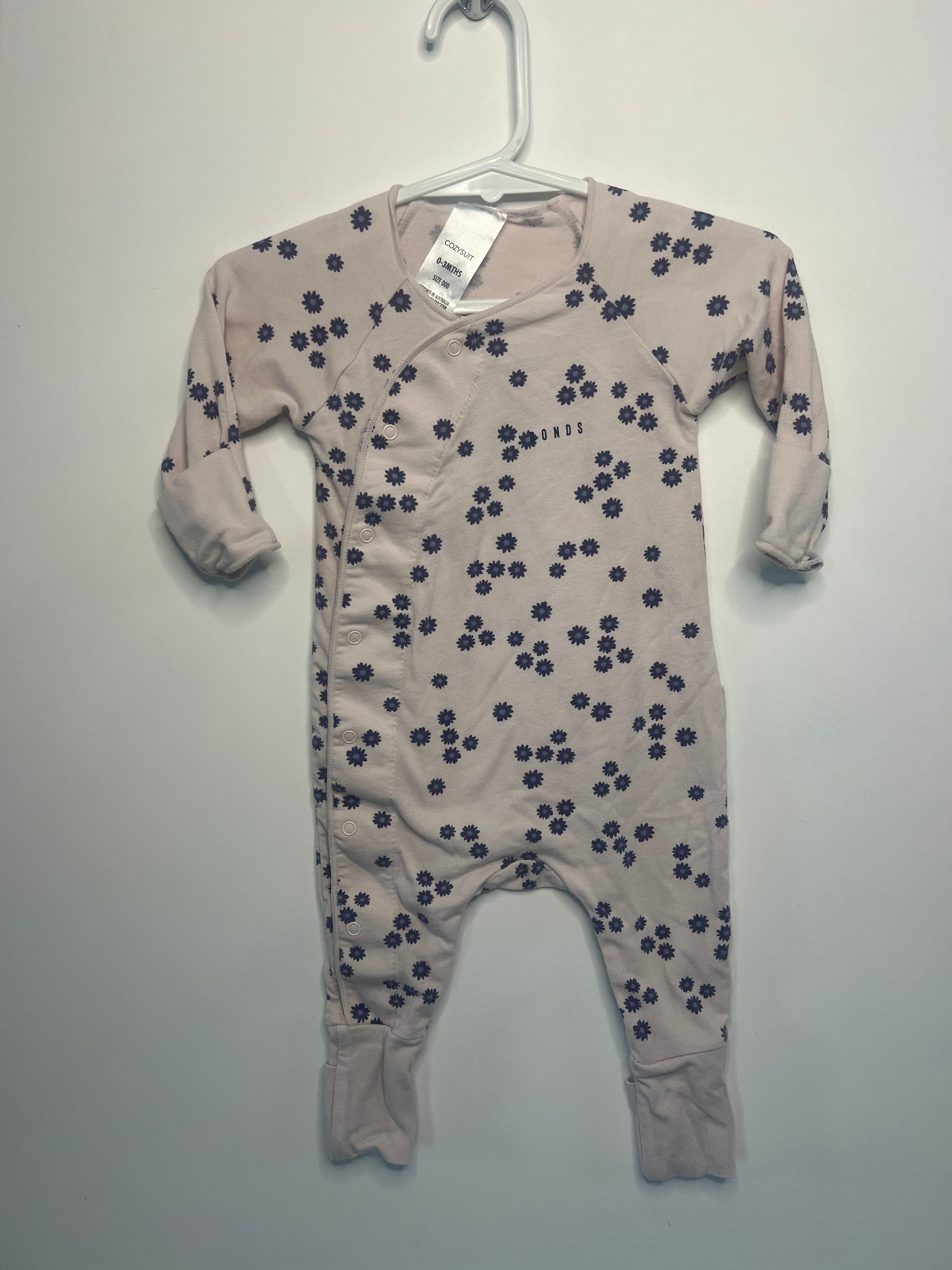 Bonds (0-3m) Cozy Suit
