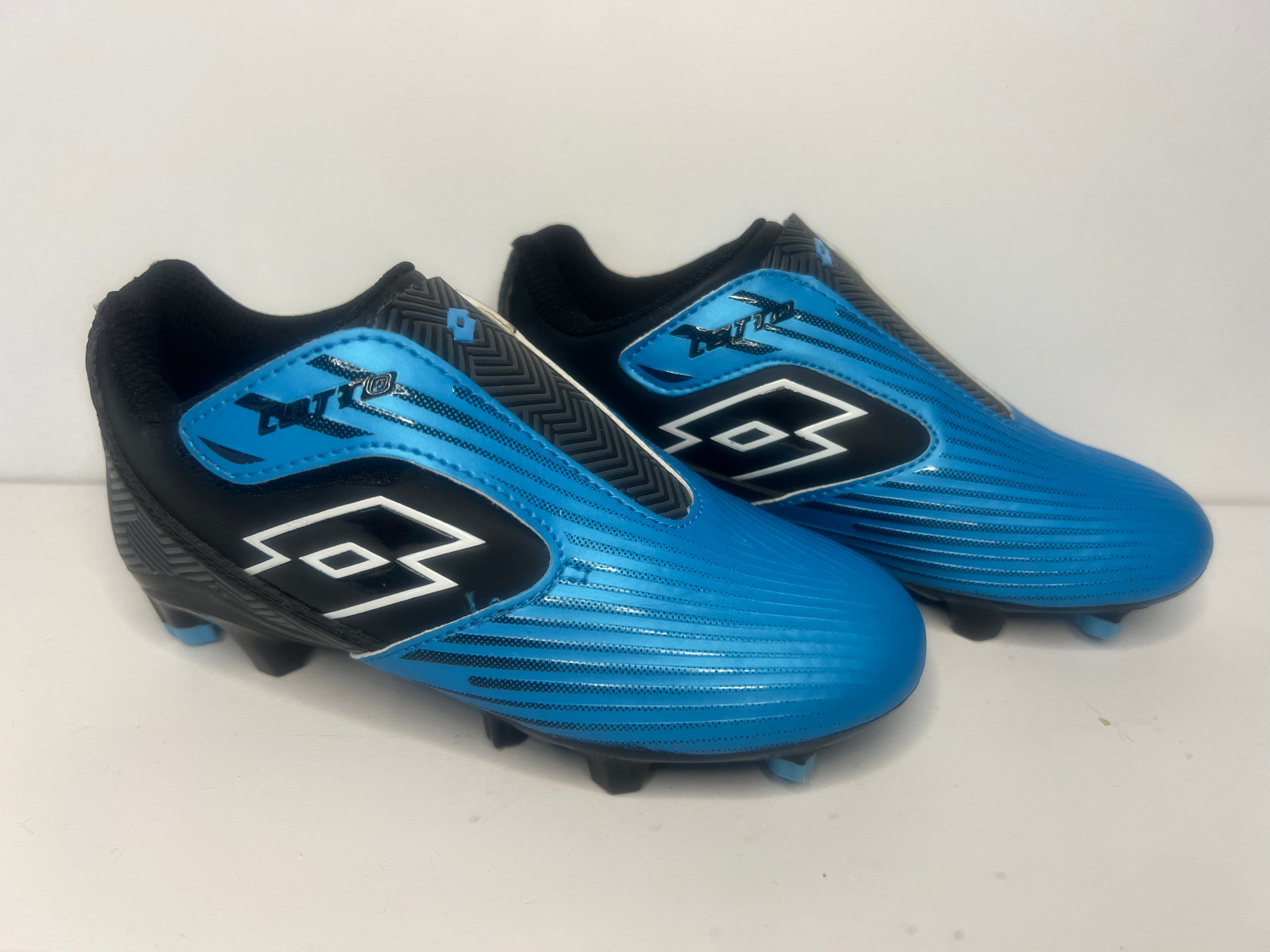Lotto EU29/US12/UK11 Football Boots